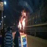 الحماية المدنية تدفع بـ5 سيارات إطفاء للسيطرة على حريق قطار قديم بالشرقية