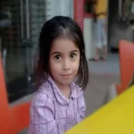 طفلة بالشرقية تترقب الموت لإصابتها بمرض نادر بالقلب