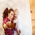 5 أسباب تجعلك لا تنشر صور طفلك علي مواقع التواصل الأجتماعي