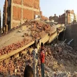 مركز الزقازيق ينجح فى ازلة منزل على أرض أملاك دولة