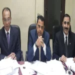 تأجيل محاكمة المتهم بقتل والديه بـ"يد الهون" بسبب المال لـ8 أبريل