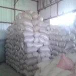 "تموين الشرقية" يتحفظ على 30 طن أرز و 50 طن أعلاف حيوانية