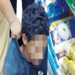الأهالى يضبطون لصا أثناء تهديده صاحب سوبر ماركت بـ "طبنجه" لسرقته بالزقازيق 