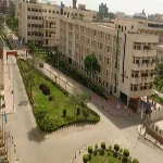 مدير المستشفيات بجامعة الزقازيق يحرر محضرا ضد 23 ممرضا احتجزوه فى مكتبه