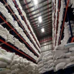 بالصور.. ضبط اكبر كميه سكر محجوزه عن الاسواق عن الاسواق بالشرقية 