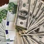 سقوط سائق وطالب يتاجران فى النقد الأجنبى خارج السوق المصرفية