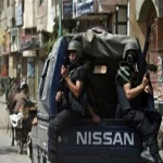 ضبط تشكيل عصابي بحوذتة هيروين وأسلحة و سيارة مسروقة في العاشر من رمضان