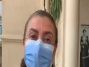 نشوى مصطفى تغادر مستشفى العزل.. وتؤكد: دخلت بموت وخارجة بفضل الله