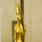 سقوط فلاح بحوزته تمثال أثرى ومجموعة من العملات الرومانية بالحسينيه