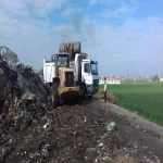 رفع أطنان من القمامة بكفر صقر ونقلها للمدفن الصحى