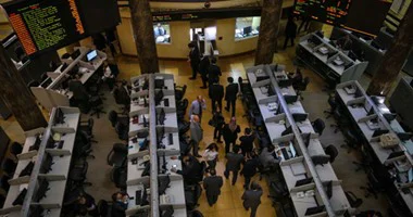 ارتفاع جماعى لمؤشرات البورصة بمنتصف التعاملات بسبب مشتريات الأجانب