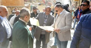 محافظ الشرقية يقود حملة مكبرة لرفع الإشغالات وفصل الوصلات الكهربائية المخالفة