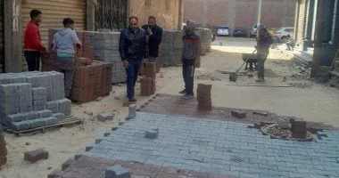 تركيب الانترلوك بشوارع منيا القمح بتكلفة 9 ملايين جنيه