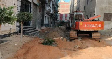 استمرار تنفيذ أعمال رفع كفاءة الشوارع الداخلية ببلاط الإنترلوك مركز ديرب نجم