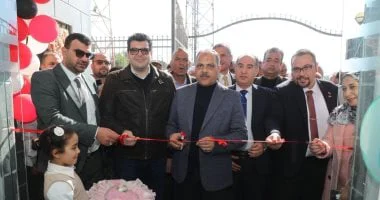 محافظ الشرقية يفتتح وحدتى طب الأسرة ومعرض رمضان ويوجه برفع الإشغالات بالحسينية