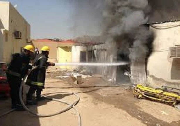 السيطرة على حريق بثلاثة مخازن مشونة بقش الأرز بقرية فى الشرقية