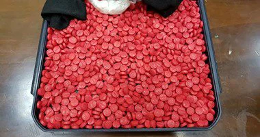 ضبط أمين شرطة يتزعم تشكيل عصابى بحوزتهم 10 آلاف قرص مخدر