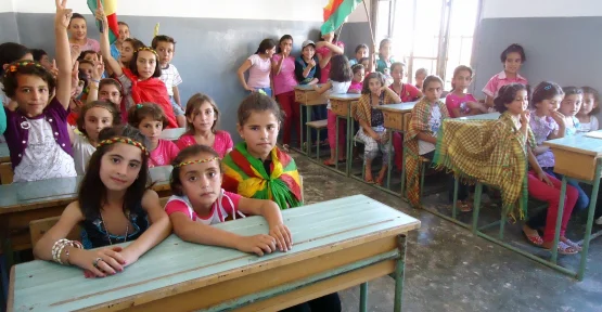 إحاله إدارة مدرسة للتحقيق لمحاولة سرقة تلميذة فى الحمام بالزقازيق