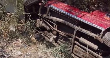 مصرع خفير نظامى وإصابة 3 من أسرته فى انقلاب سيارة فى منيا القمح