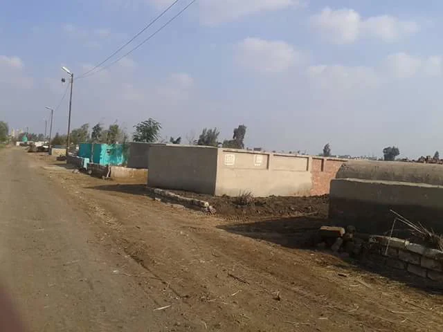 بالصور.. أهالى أولاد صقر بالشرقية يطالبون برصف طريق المدافن