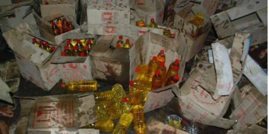 ضبط 10 أطنان مواد غذائية بدون ترخيص في مخزن فى الحسينية