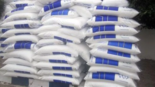  ضبط 2.500 طن أسمدة زراعية محظور الإتجار بها في كفر صقر