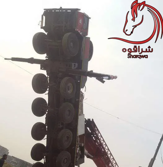 بالصور.. كسر رافعة كوبرى تحت الإنشاء يتسبب بتغيير المسار المرورى فى شوارع بلبيس