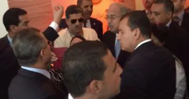 نواب الشرقية يطالبون رئيس الوزراء بإقالة المحافظ 