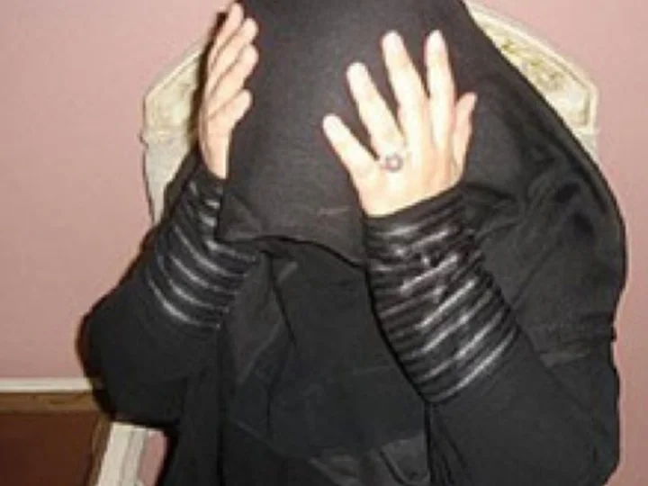 حبس زوجة قتلت زوجها بدس مواد مخدرة فى الطعام بالاتفاق مع عشيقها بكفر صقر