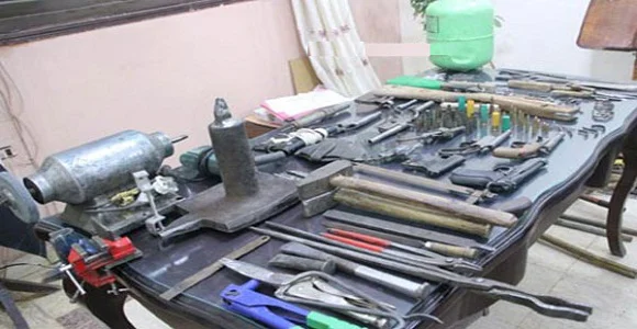 الامن يداهم ورشة لتصنيع الأسلحة النارية وتضبط صاحبها فى بلبيس