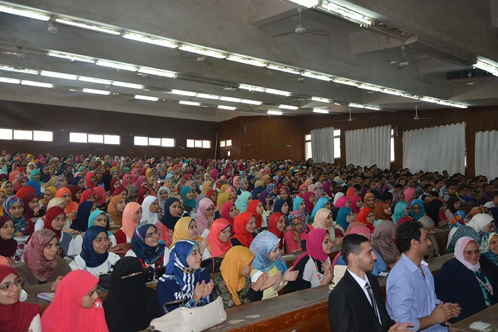 بروتوكول تعاون بين كليتى الطب والآداب بجامعة الزقازيق