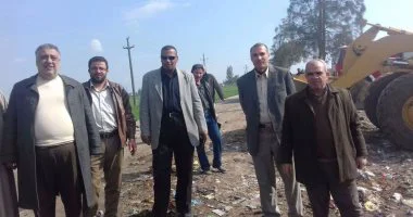 رئيس مدينة كفر صقر: 28 سيارة لنقل 30 طن قمامة لمدفن الخطارة