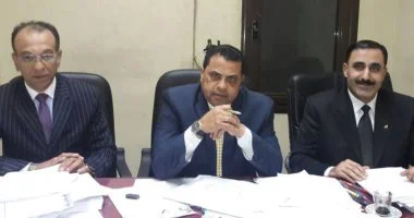 تأجيل محاكمة المتهم بقتل والديه بـ"يد الهون" بسبب المال لـ8 أبريل