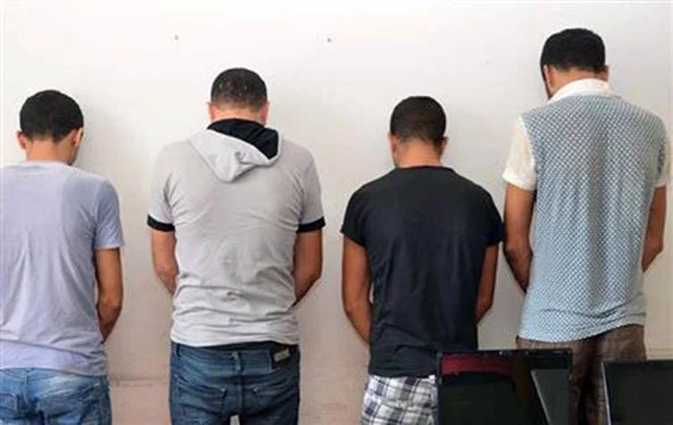 القبض على 4 عاطلين بحيازتهم هيروين وأقراص مخدرة بأعداد كبيرة بالزقازيق