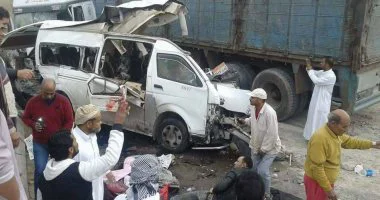 مصرع طفلة وإصابة 4 من أسرة واحدة أثر إصطدام سيارة بعامود أنارة بالعاشر