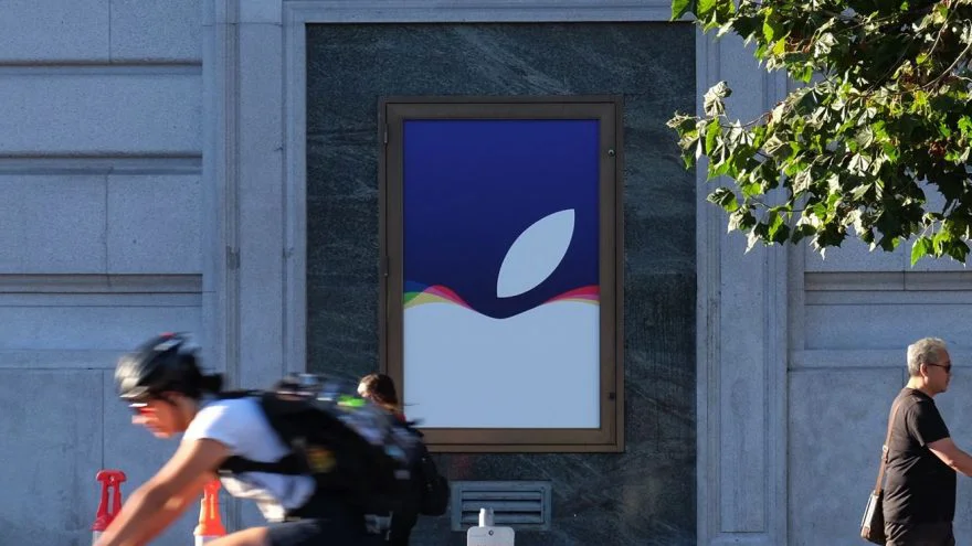 النزاعات بين آبل وسامسونج تعود مرة أخرى