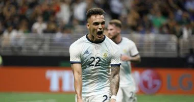 الإصابة تحرم لاوتارو من المشاركة مع الأرجنتين ضد بيرو بتصفيات المونديال