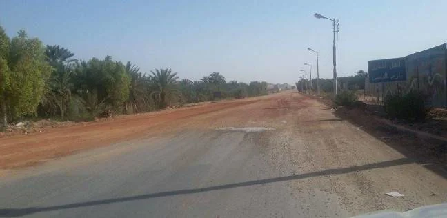 إزالة مصنع كرتون بمنيا القمح لاستكمال مشروع "القومي للطرق"