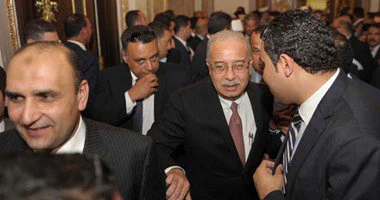 رئيس الوزراء يعد النواب بحزمة قرارات واضحة لضمان وصول الدعم لمستحقيه