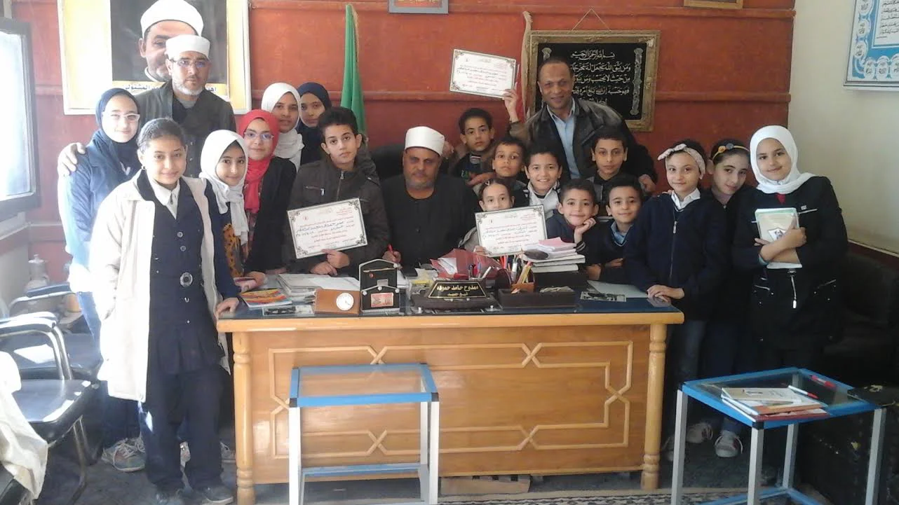 بالصور| إدارة كفر صقر الأزهرية تكرم المتفوقين بالمعهد الابتدائى النموذجى