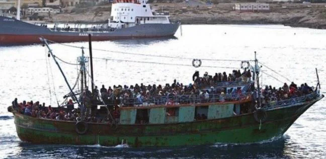 ضبط أحد المتهمين الرئيسيين المتورطين فى غرق مركب رشيد وارتفاع عددهم إلى 29