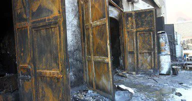 النيابة تنتدب الأدلة الجنائية لكشف أسباب حريق مصنع العاشر