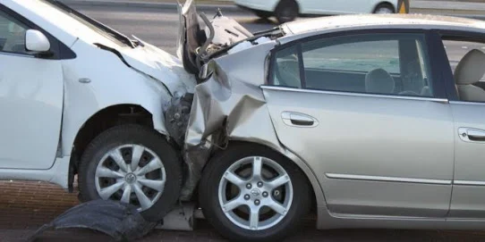 إصابة مدير بالبنك الأهلي في حادث تصادم بالشرقية