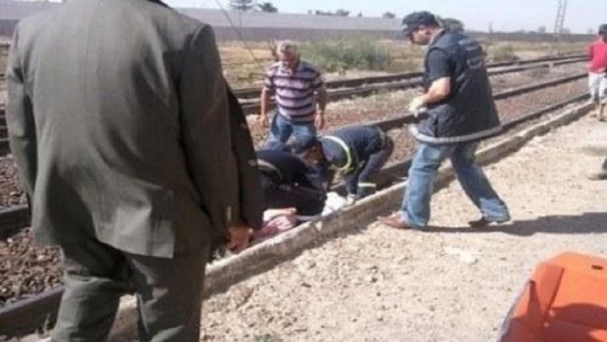 مصرع شخص تخت عجلات القطار بالزقازيق