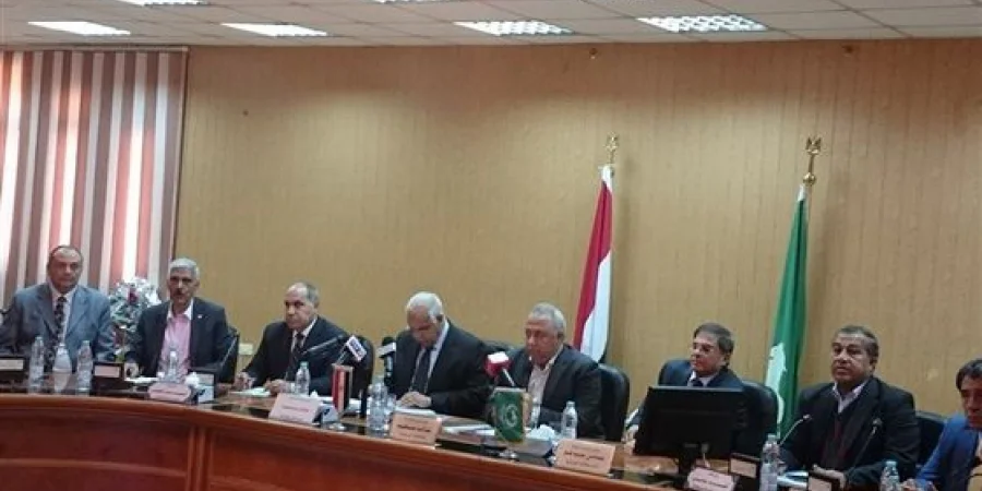 وزير النقل : إنشاء طريق دائري حول مدينة الزقازيق.. وعدد من المشروعات الكبرى الفتره المقبلة