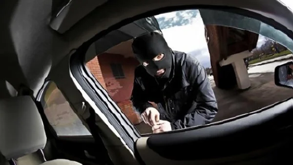 سرقة 30 ألف جنيه من مواطن تحت تهديد السلاح في أبوحماد