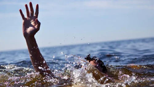 مصرع طالب وفنى الوميتال غرقا فى حوض رى بالشرقية