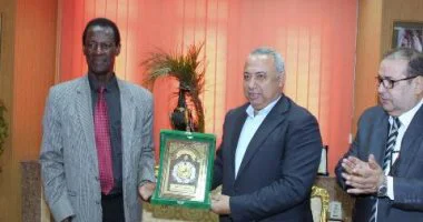 محافظ الشرقية يستقبل السفير الاوغندى لبحث سبل التعاون بين المشترك بين البلدين