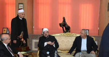 وزير الأوقاف يوافق على عمل 114 سيدة داعيات وواعظات لمواجهة الفكر المتطرف