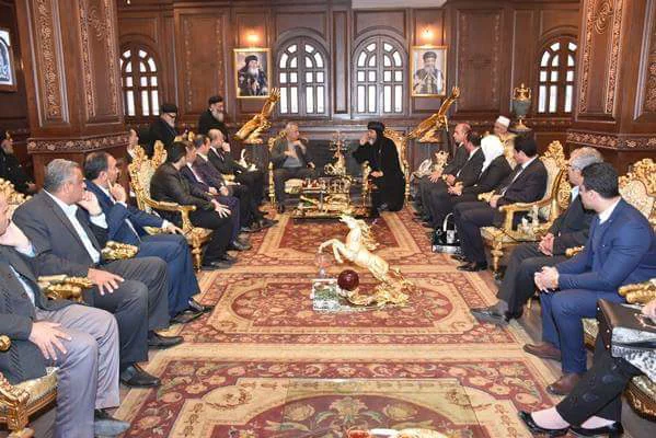 بالصور.. محافظ الشرقية يقدم واجب العزاء فى ضحايا حادث الكنيسة البطرسية